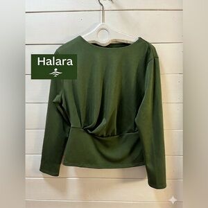 HALARA Sage Green Twist Front Top Size L